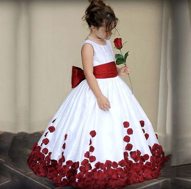 A Linie Blumenmädchen Kleid Demi mit Rote Rosen