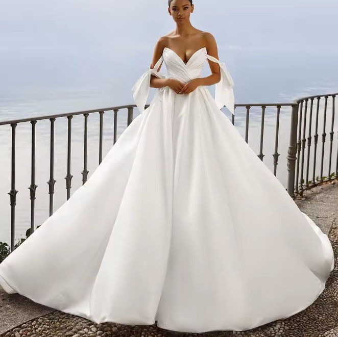 A Linie Brautkleid Dilara Schulterfrei Plissiert