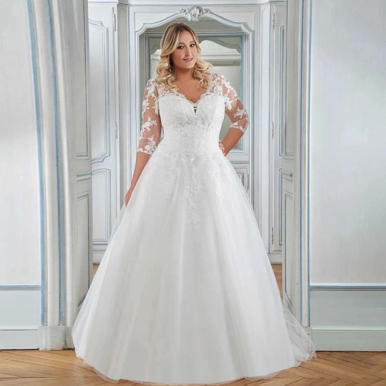 Plus Size Brautkleid Aluna mit Tattoo Spitze und V Ausschnitt