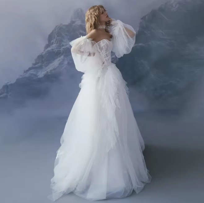 Schulterfreies Tüll Brautkleid Elaine mit Lingerie Oberteil Ärmel Abnehmbar