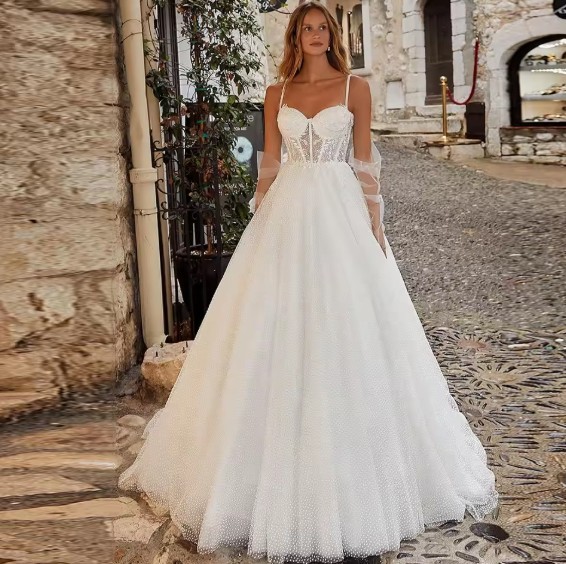  A Linie Brautkleid Elia mit Spaghettiträger und Lingerie Oberteil