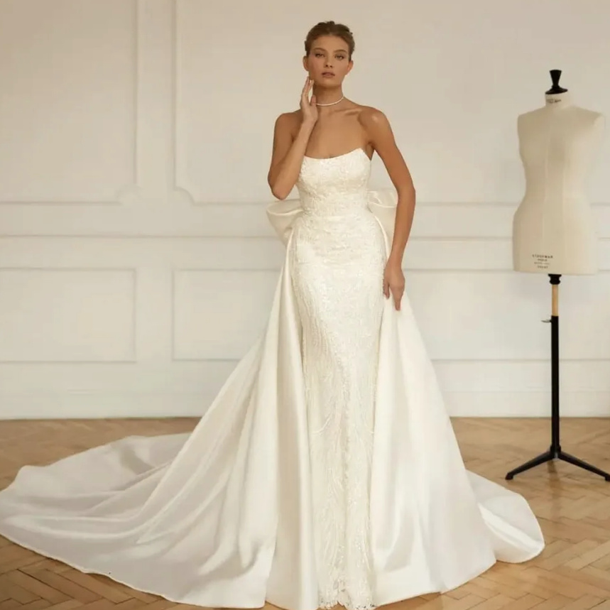 I Linie 2 in 1 Brautkleid Alexsandra mit Abnehmbarem Schleppe