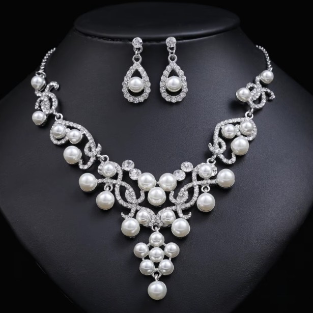 Brautschmuck Set Eske Halskette mit Ohrringe