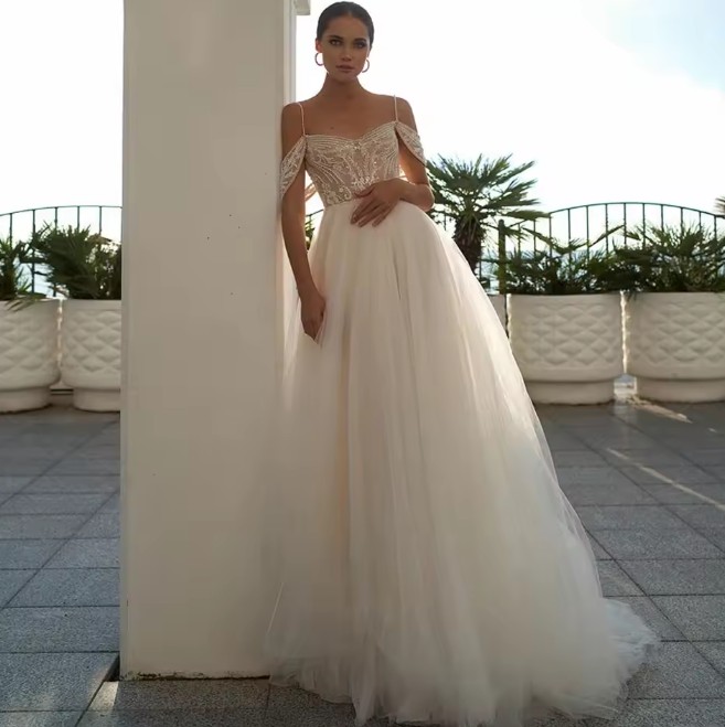  A Linie Spaghettiträger Brautkleid Else mit Tüll Rock und Lingerie Oberteil