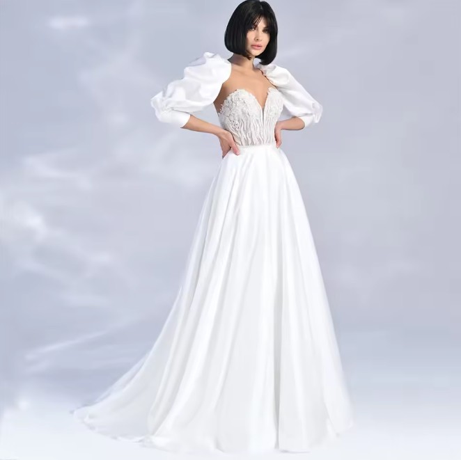 A Linie Brautkleid Evita mit Spitze und Schleppe Ärmel Abnehmbar