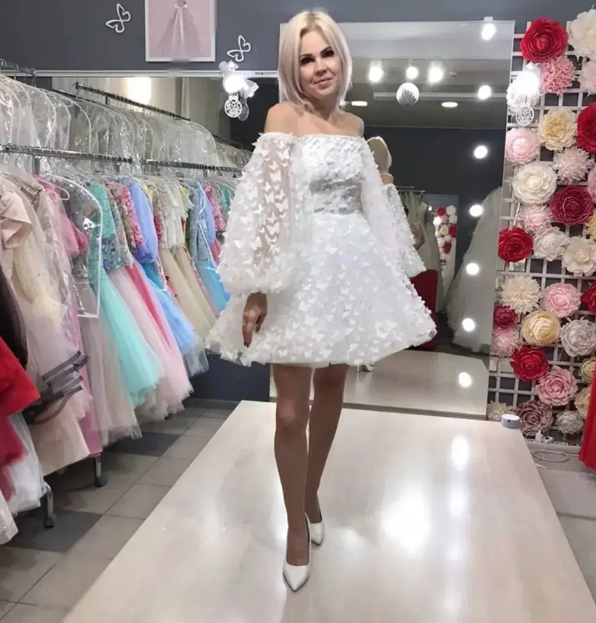 Schulterfreies Tüll Ärmel Brautkleid Alina Kurz mit Schmetterlinge