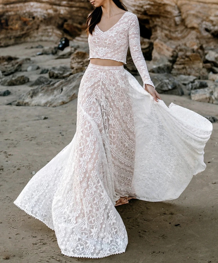 Zweiteiliges Boho Brautkleid Angelika aus Spitze A Linie Rock mit langarm Bluse im Set