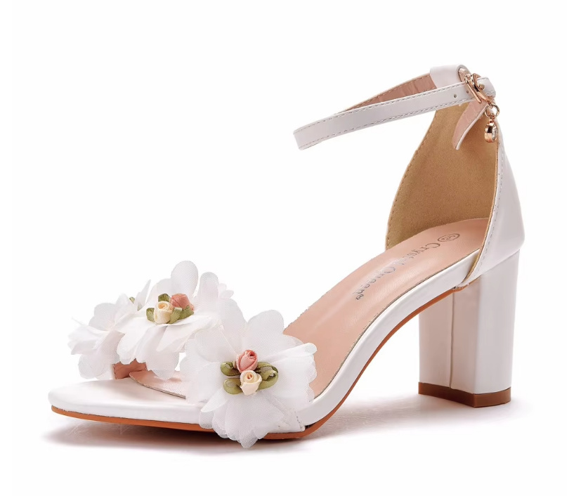 Brautschuhe Alaula mit Satin Blumen