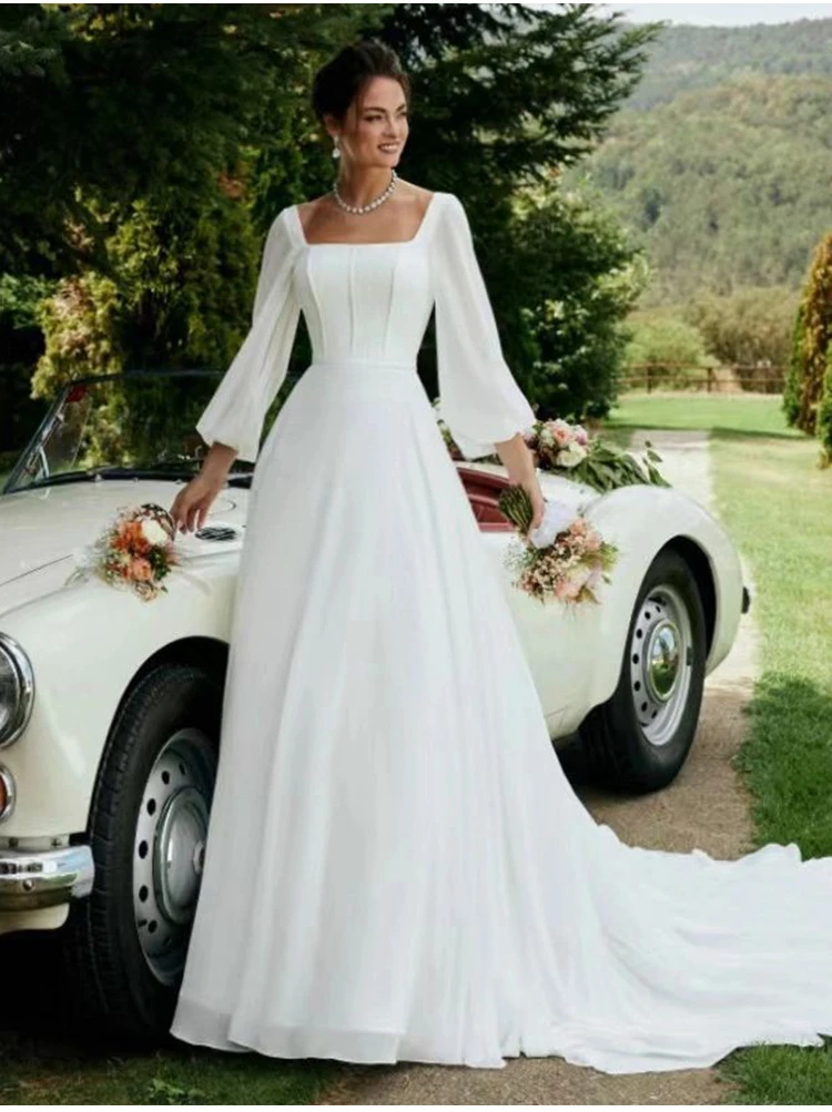 Langärmliges Brautkleid in Satin