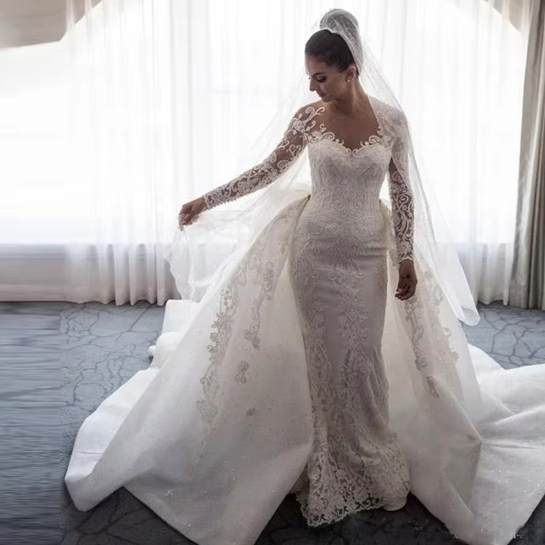Modernes I Linie Brautkleid Bjella mit Spitze und Schleppe Abnehmbar