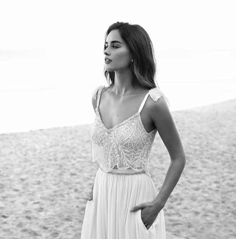 Zweiteiliges Boho Brautkleid Alberte mit Träger und Taschen
