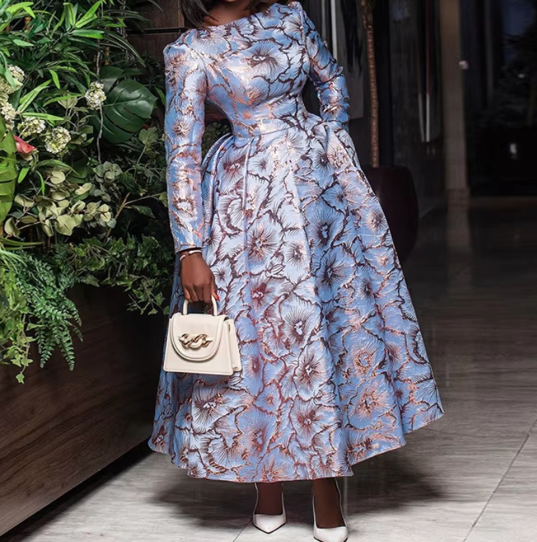 A Linie Satin Kleid Elegant für Hochzeitsgäste in Helllia mit Applikationen mit 