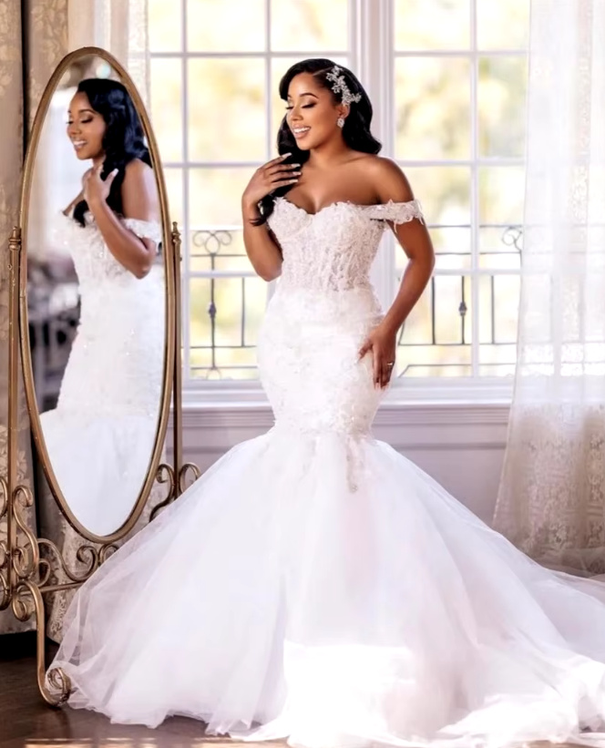 Schulterfreies Meerjungfrau Brautkleid Chantal mit Spitze