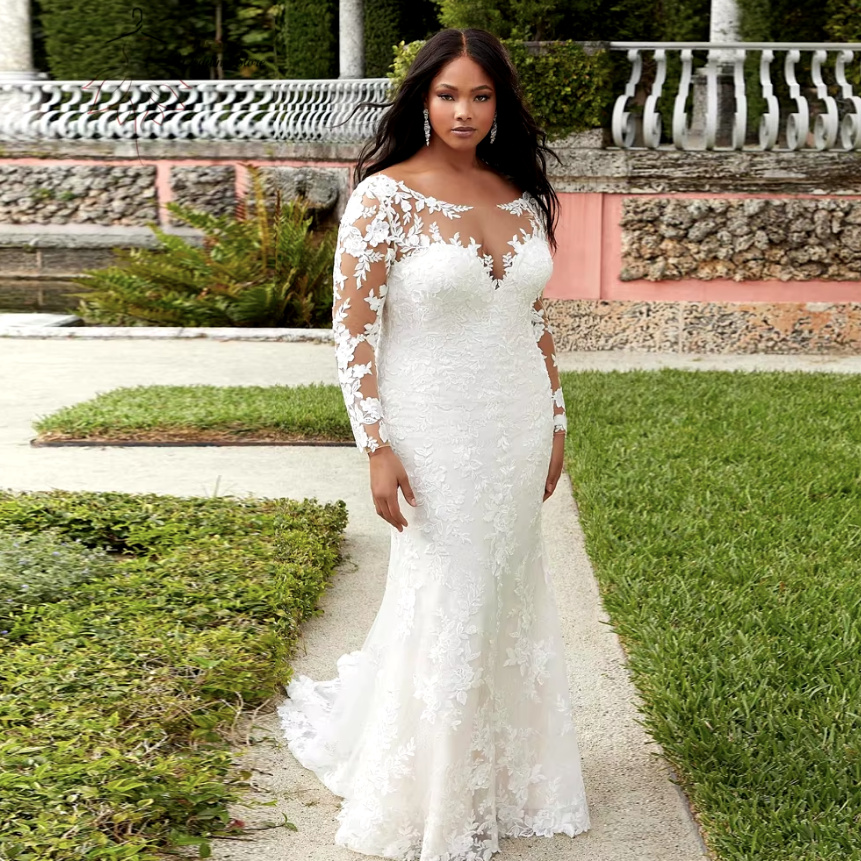 Langarm Fit and Flare Brautkleid auch in Großen Größen mit Tattoo Spitze und Schleppe
