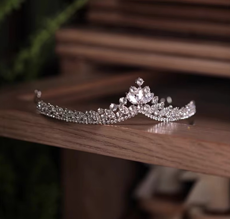 Kristall Braut Diadem Charlotte Silber