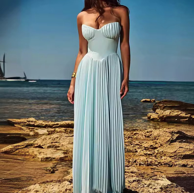 Schulterfreies Plissee Maxi Kleid Elegant in Hellblau Gästemode