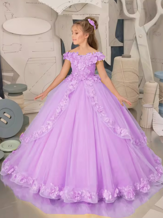 A Linie Prinzessin Blumenmädchen Kleid Ejla mit Blumen Spitze in Lila